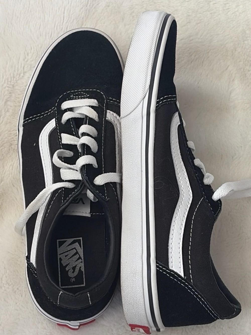 Vans Kids Old Skool Black and White Low Top Sneakers